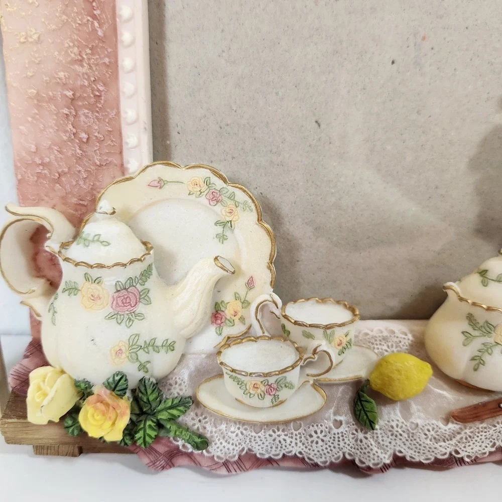 A Richesco Tea Party Photo Frame 3D Floral Roses Cottagecore Shabby Chic PF399